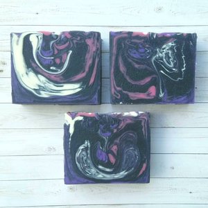 Black Raspberry Vanilla Soap