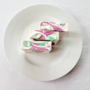 Pink Lilac & Willow Soap