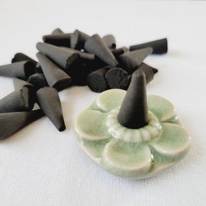 1 Inch TOP FLOW Incense Cones