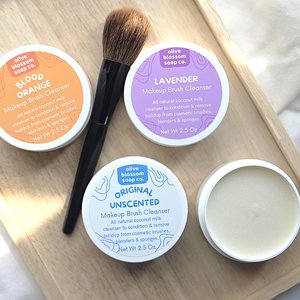All Natural Solid Makeup Brush Cleaner