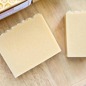 Goat Milk Oatmeal & Honey Soap