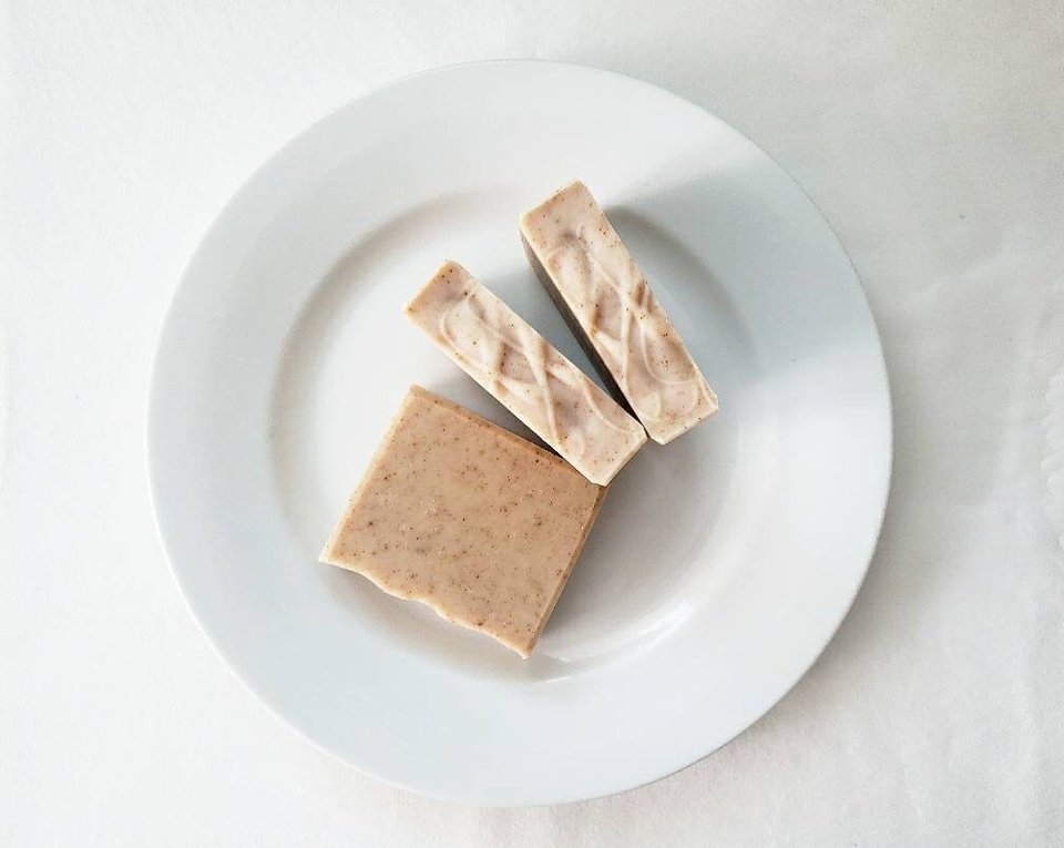 Aloe & Oat with Tea Tree Essential Oil Soap