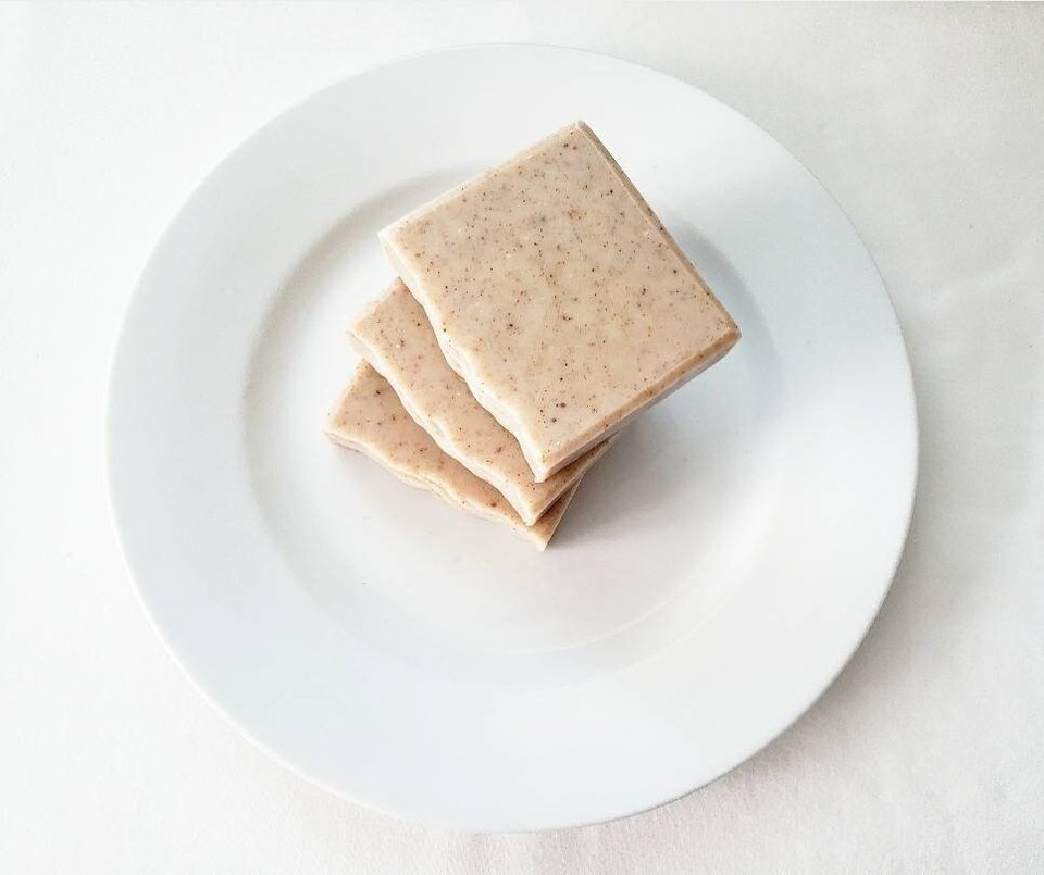 Aloe & Oat with Tea Tree Essential Oil Soap
