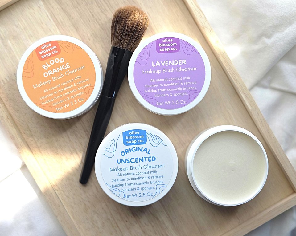 All Natural Solid Makeup Brush Cleaner